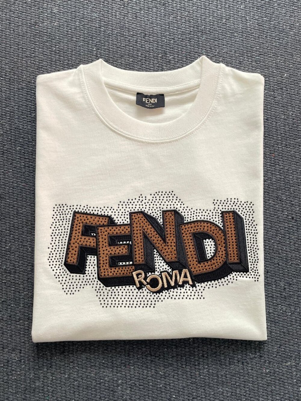Fendi Roma Logo T-Shirt White Crew Neck Short Sleeve Men's Size L